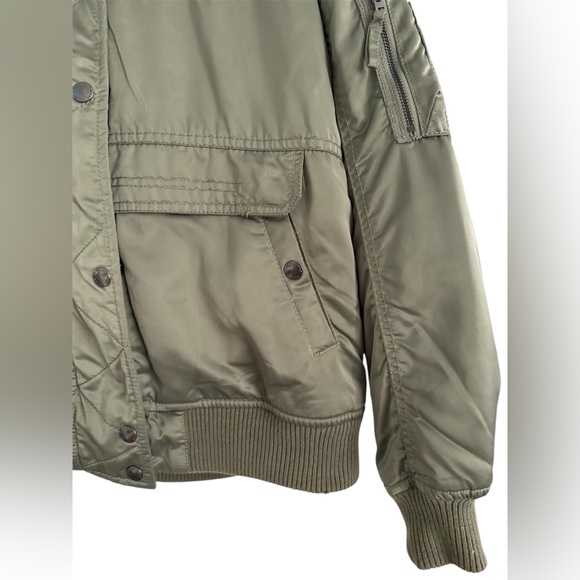 EUC American Eagle Green Satin Sherpa Fur Lined Hooded Puffer Bomber Jacket - Picture 4 of 12